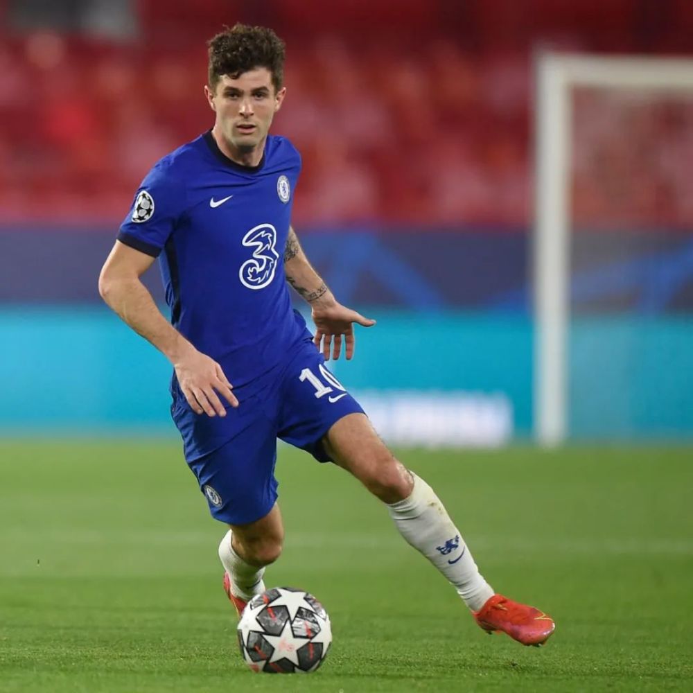 略带挑衅又 略带挑衅又