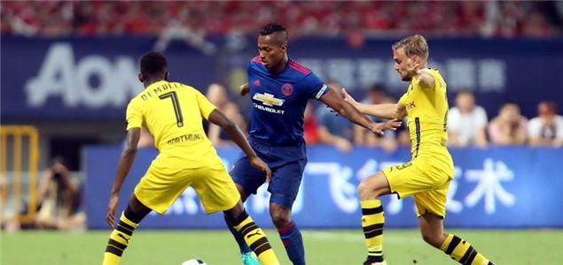 面对对方防 面对对方防