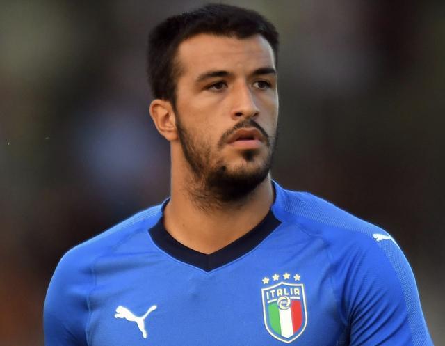 B席的中场 B席的中场