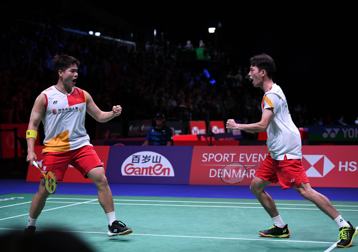 连续稳居全 连续稳居全